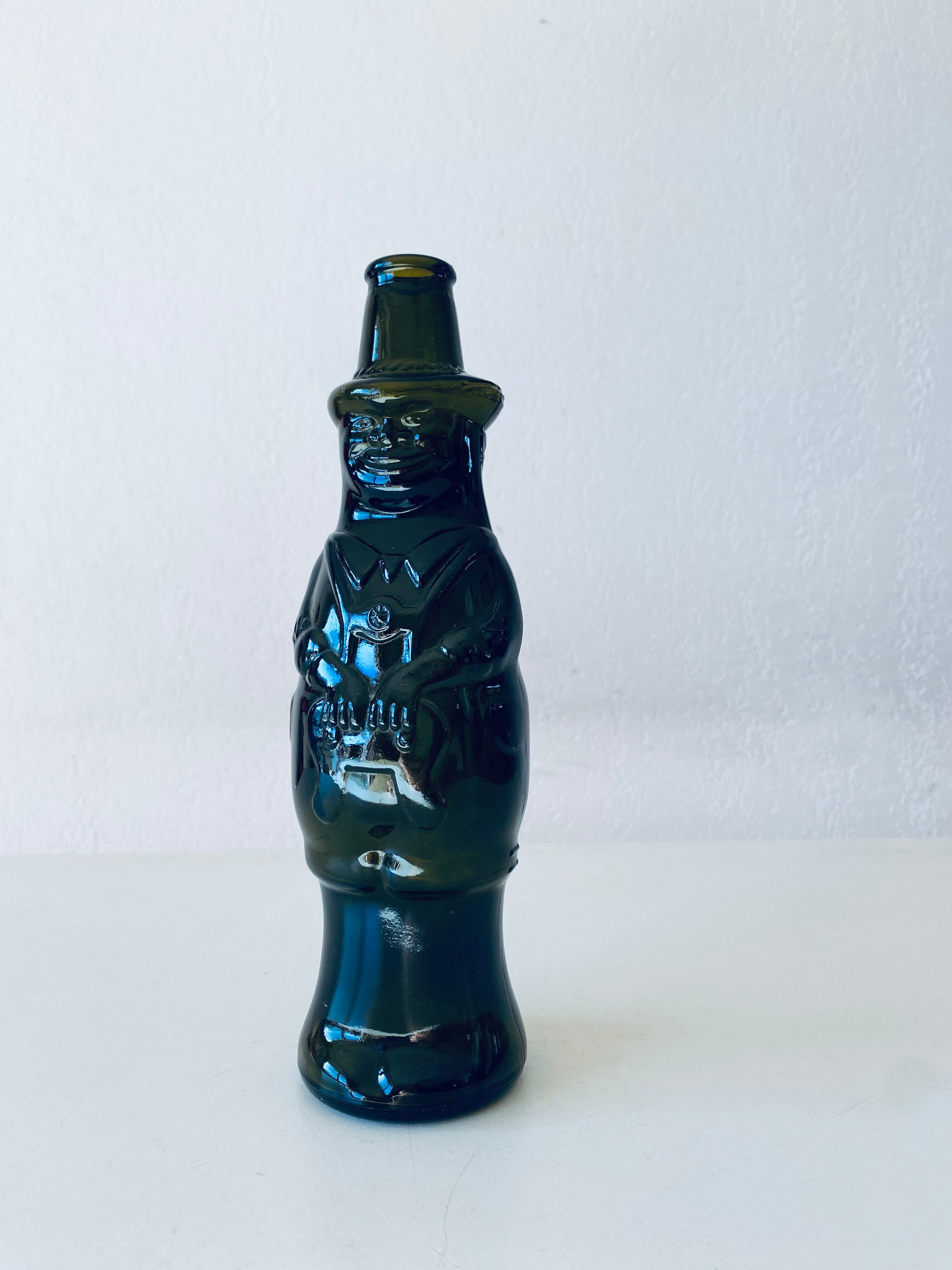 Humorous glass decanter