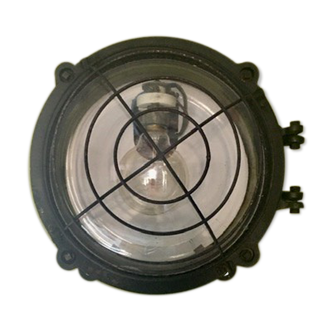 Industrial sconce