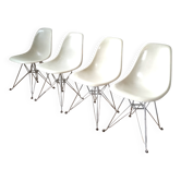 Ensemble de 4 chaises de salle à manger vintage en fibre de verre par Eames – Herman Miller
