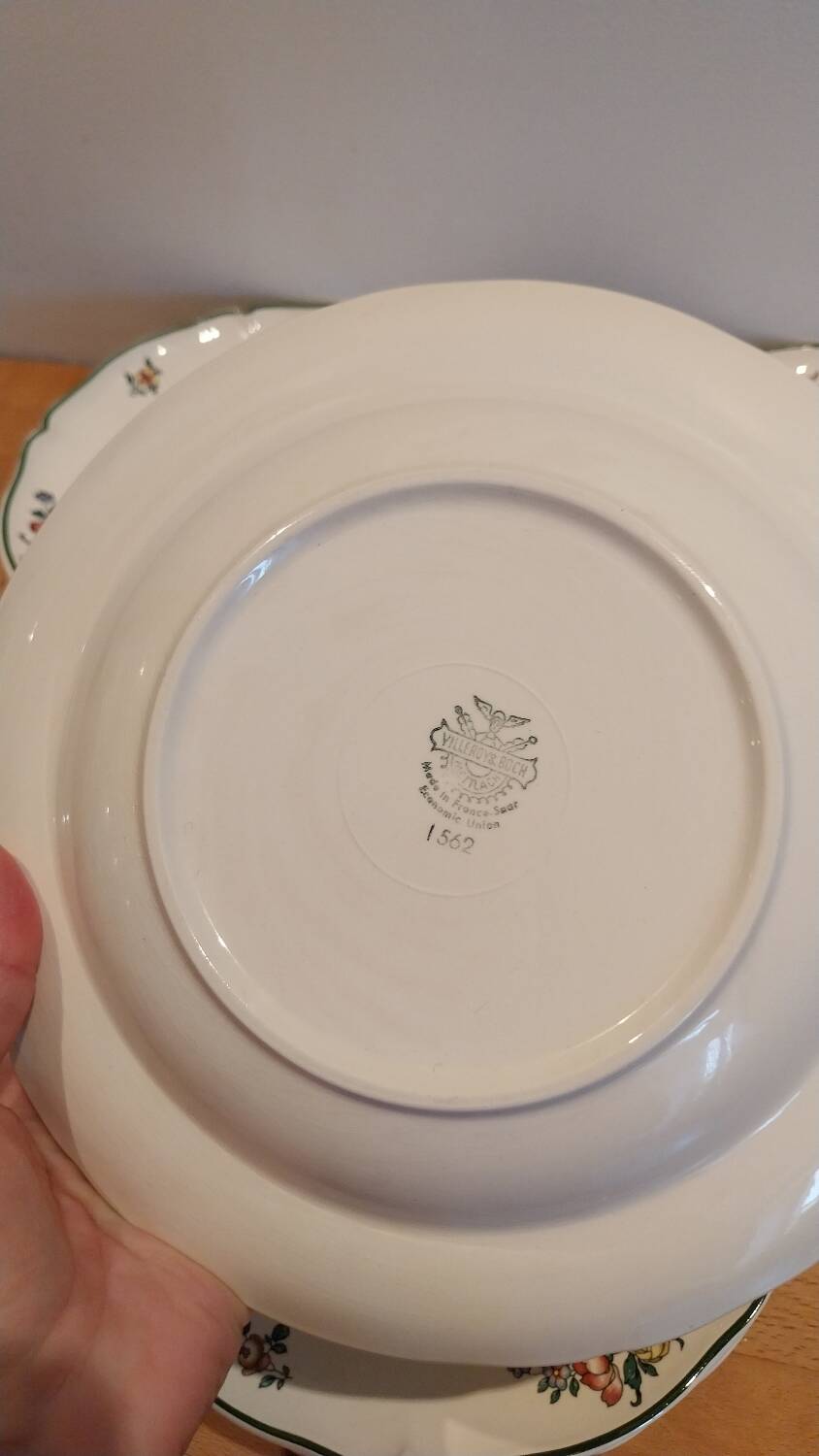 10 vintage Villeroy & Boch plates with flowers