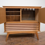 1950s vinyls dresser