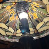 Floor lamp style tiffany dragonfly décor