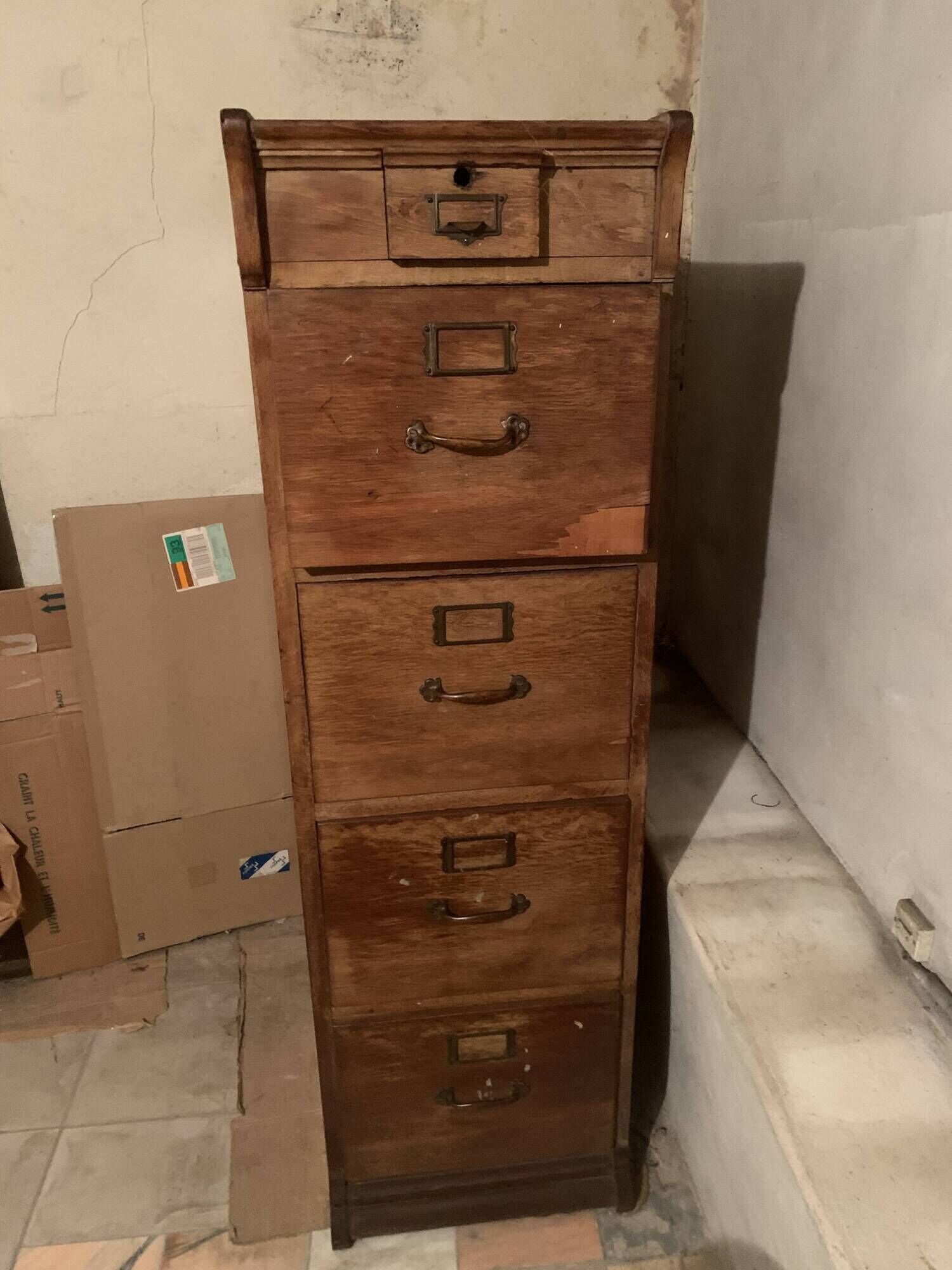 Cabinet de classement antique en bois massif
