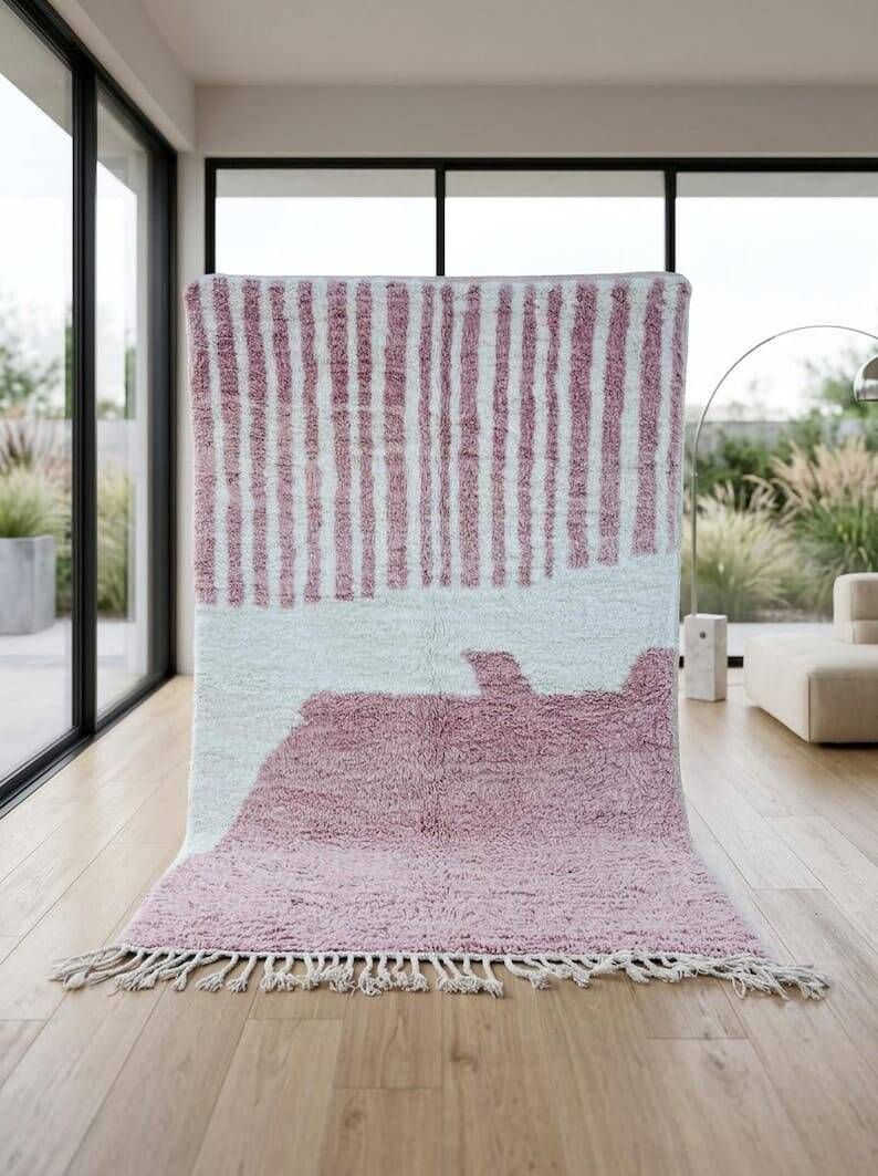 Pure wool rug, traditional handmade artisan creation, 1.5/2.5 m.