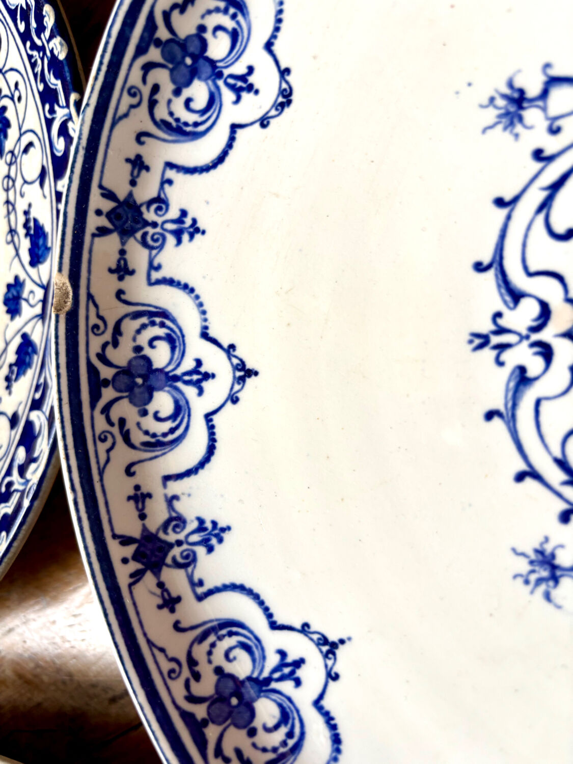 5 large serving plates, French production