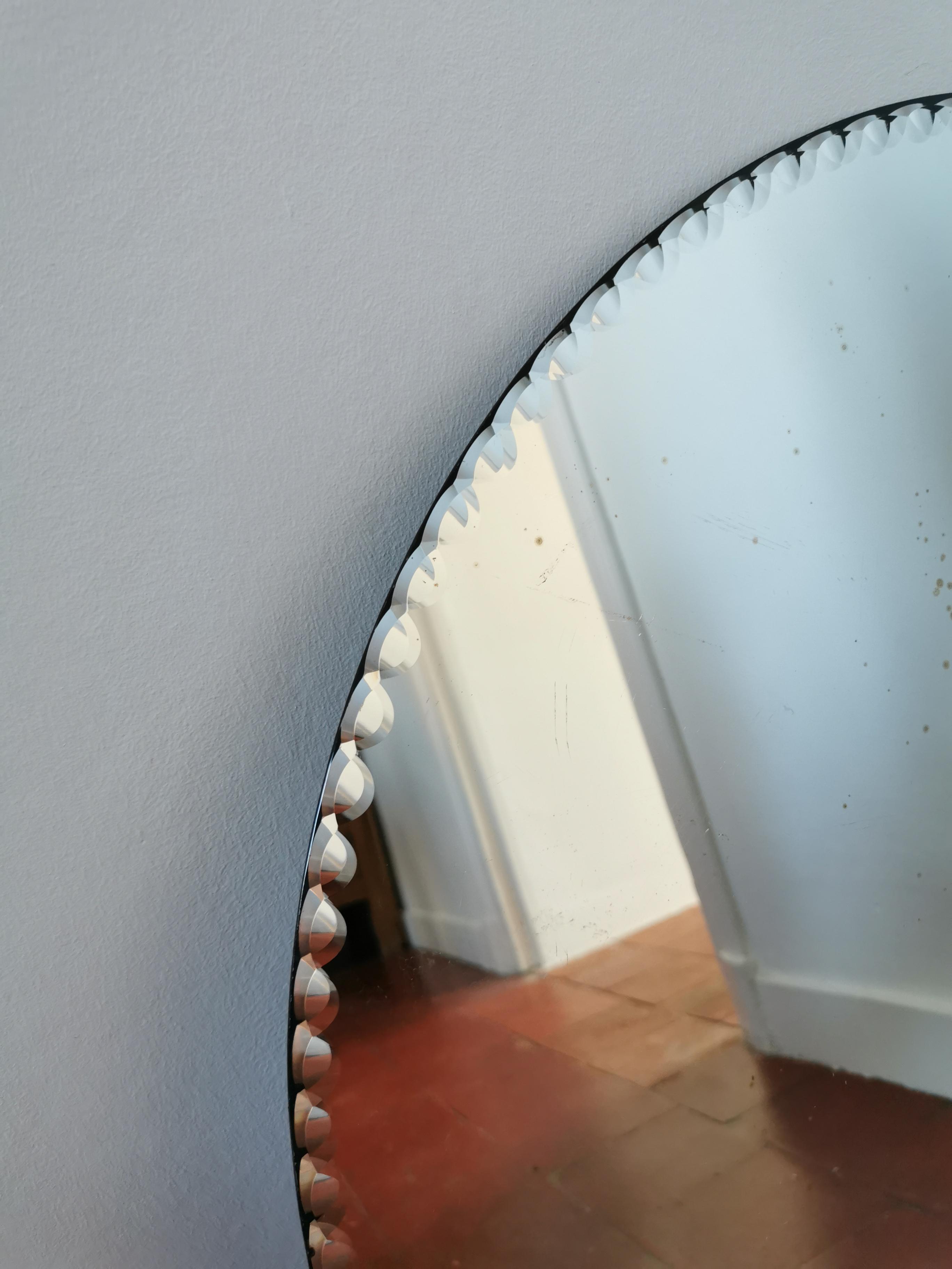 Round beveled mirror 59 cm