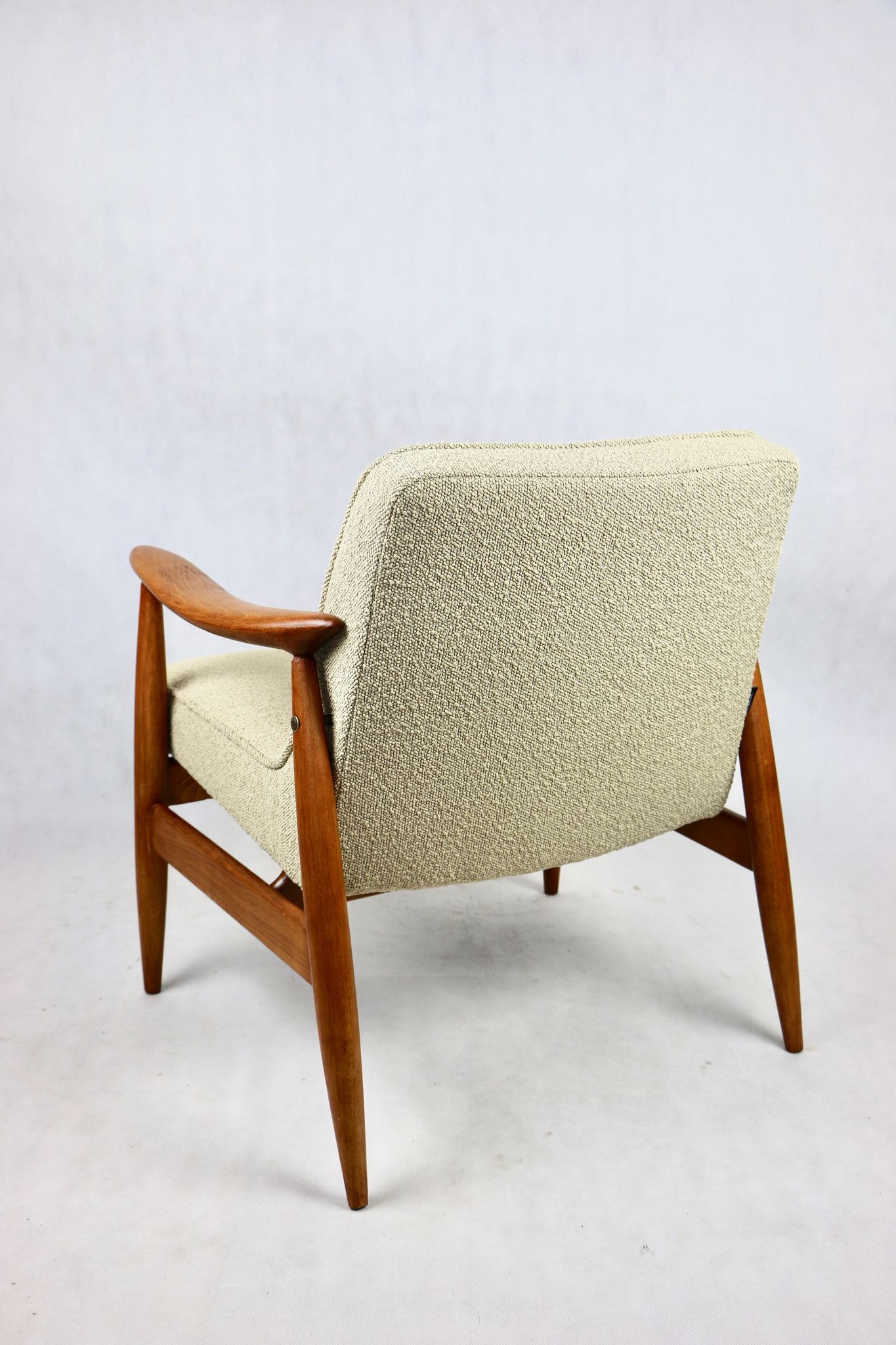 GFM 300-202 armchair in beige boucle by J Kedziorek 1970s