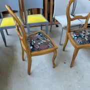 2 chairs in boys and fabrics