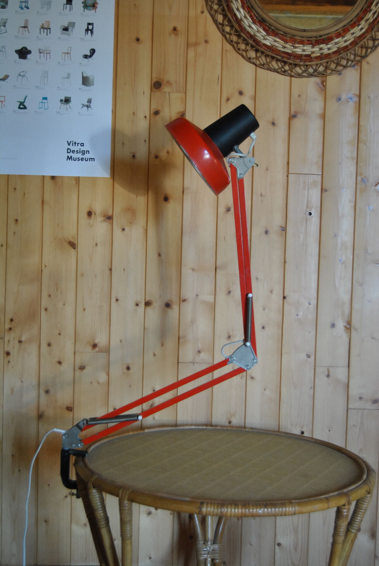 Red articulated workshop lamp 70s