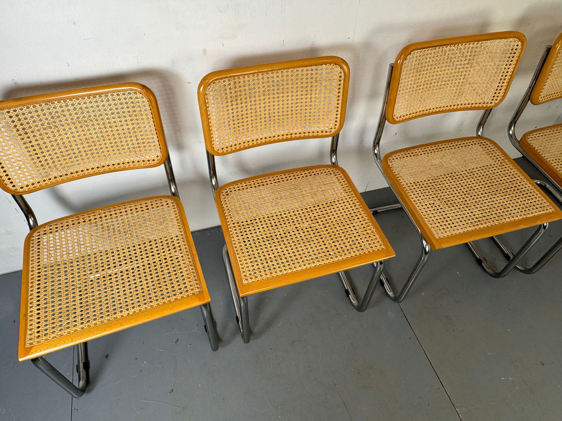 Set of 4 vintage Cesca S32 dining chairs by Marcel Breuer, 1990s
