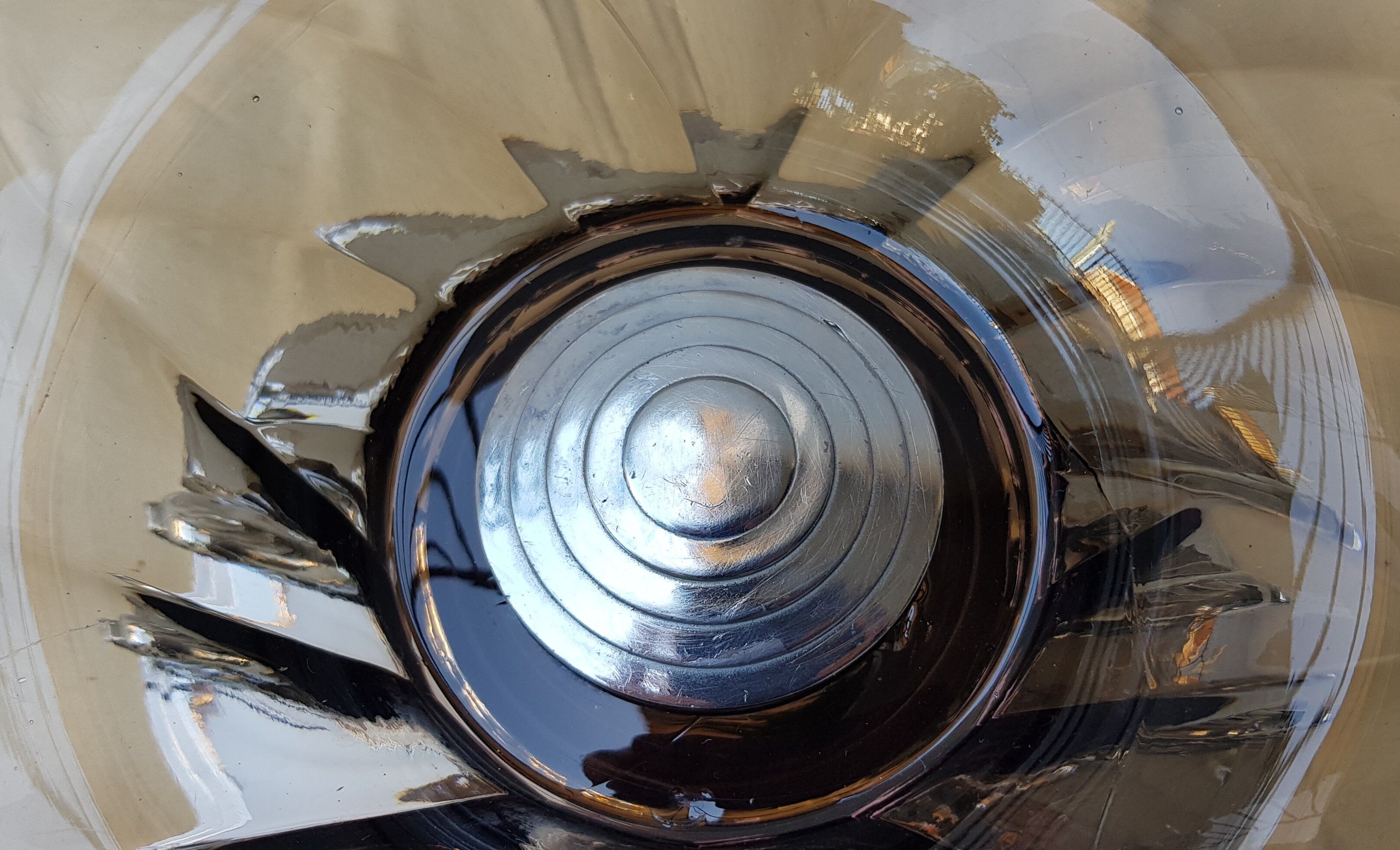 Glass cut smoked art deco