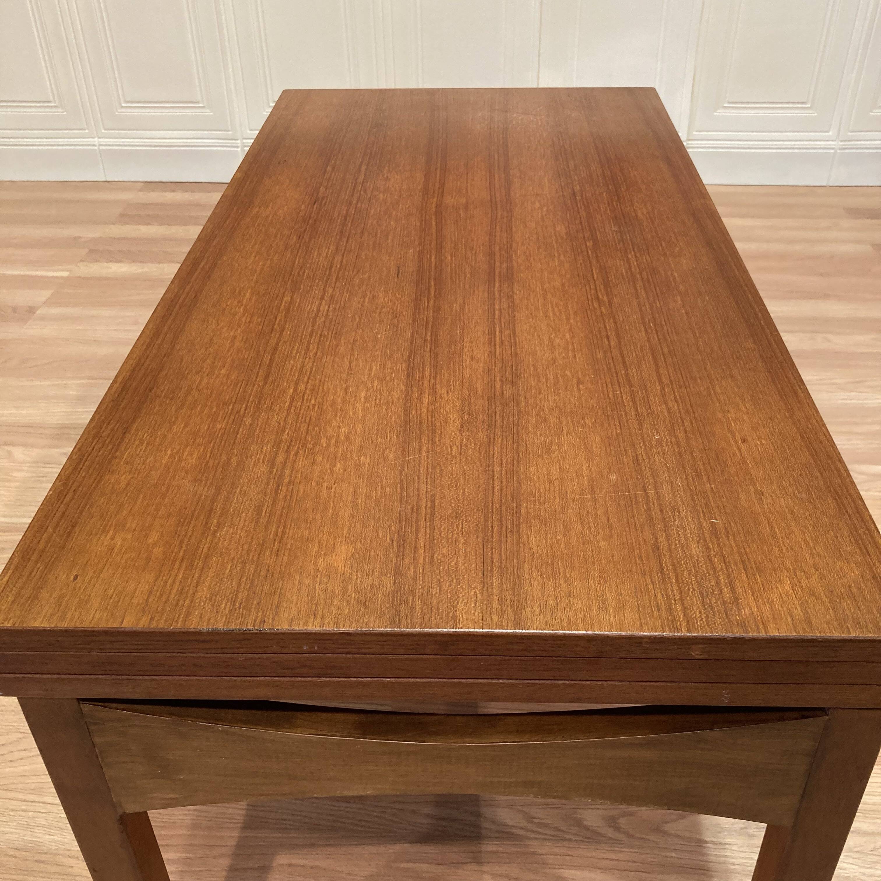 LOW OR HIGH SCANDINAVIAN DESIGN "MODULAR" COFFEE TABLE.