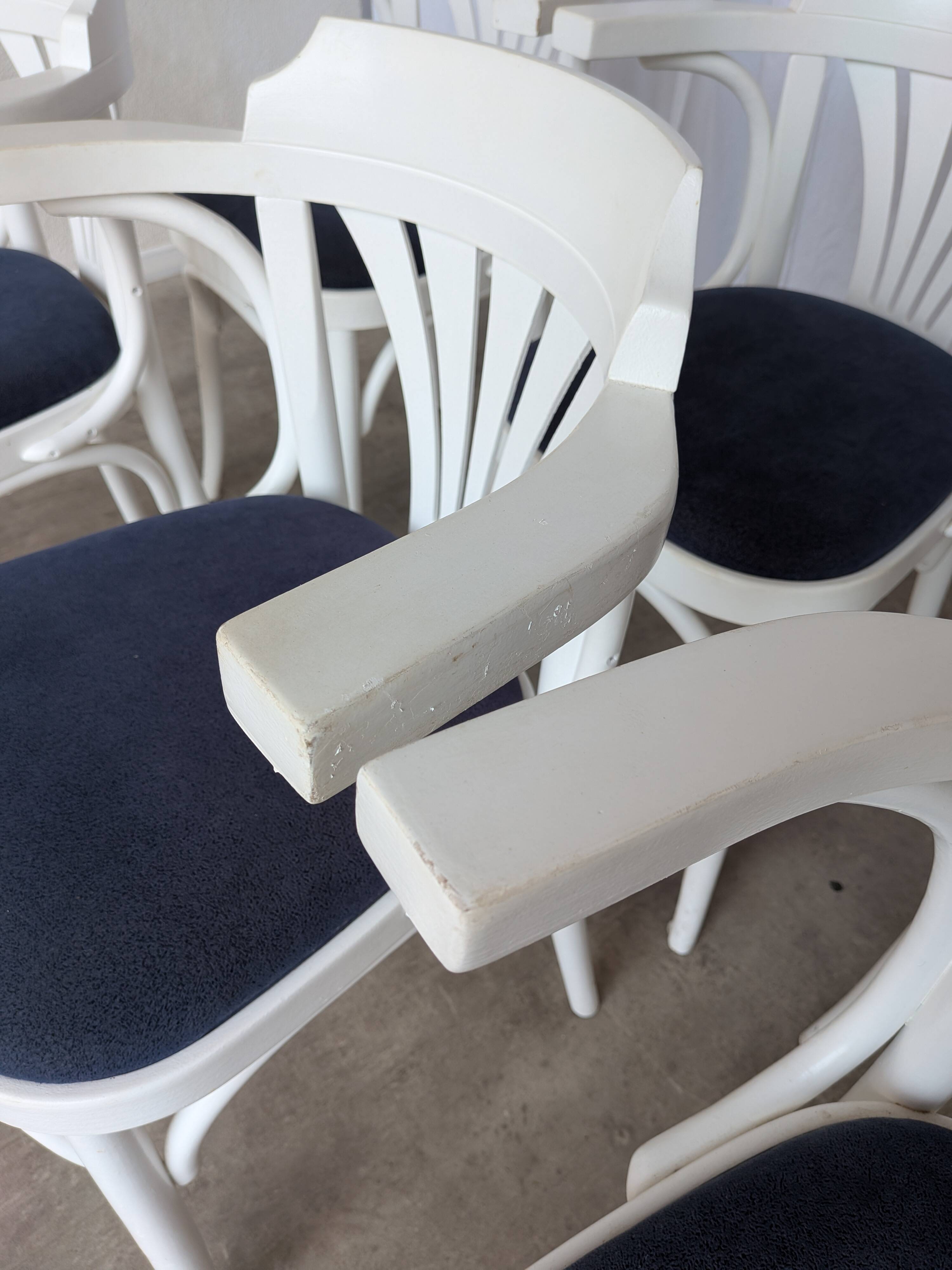 Ensemble de 6 chaises de salle à manger vintage en bois courbé blanc / fauteuil de style Thonet des années 1970