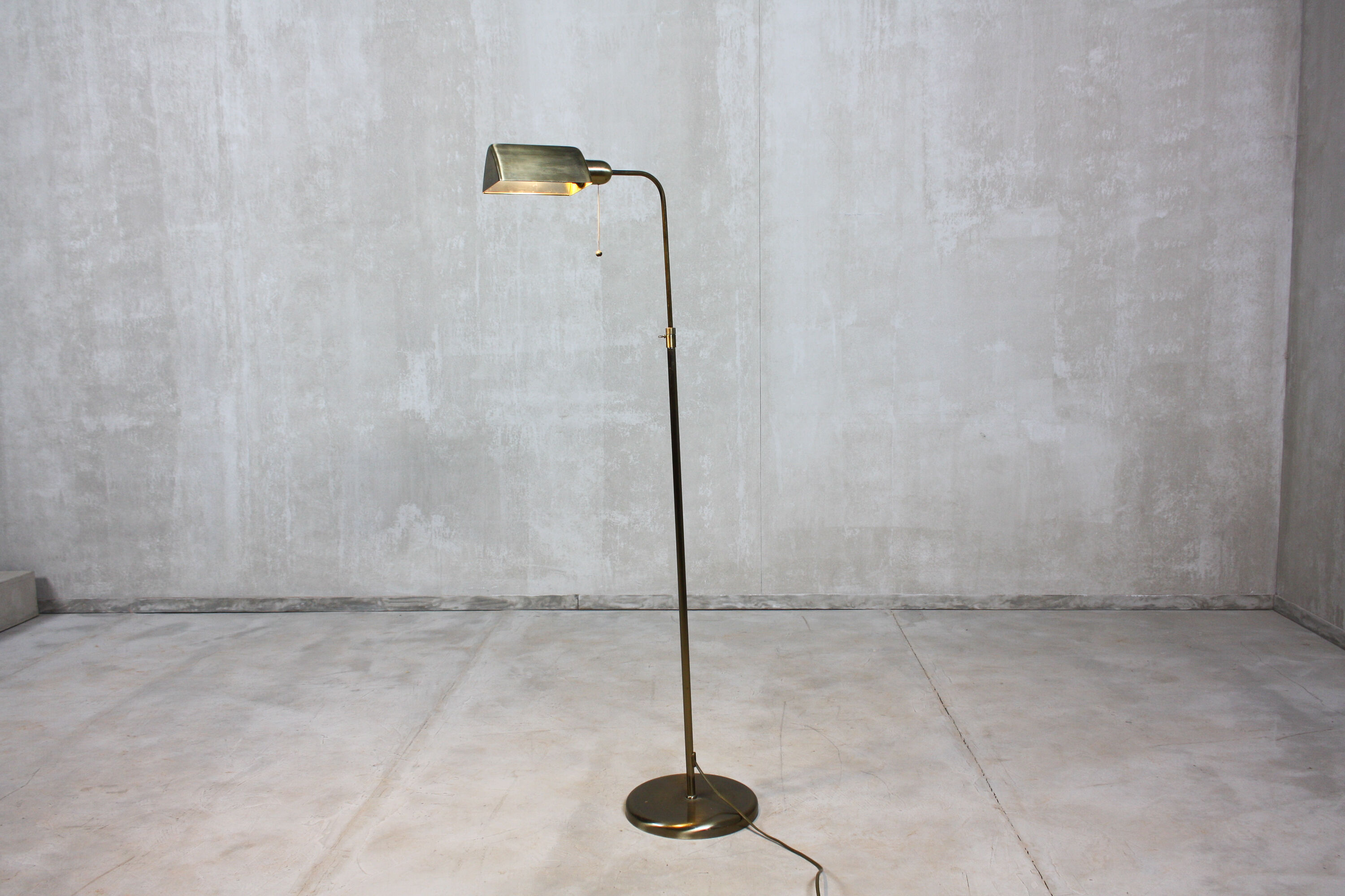 Portuguese brass floor lamp, 1970