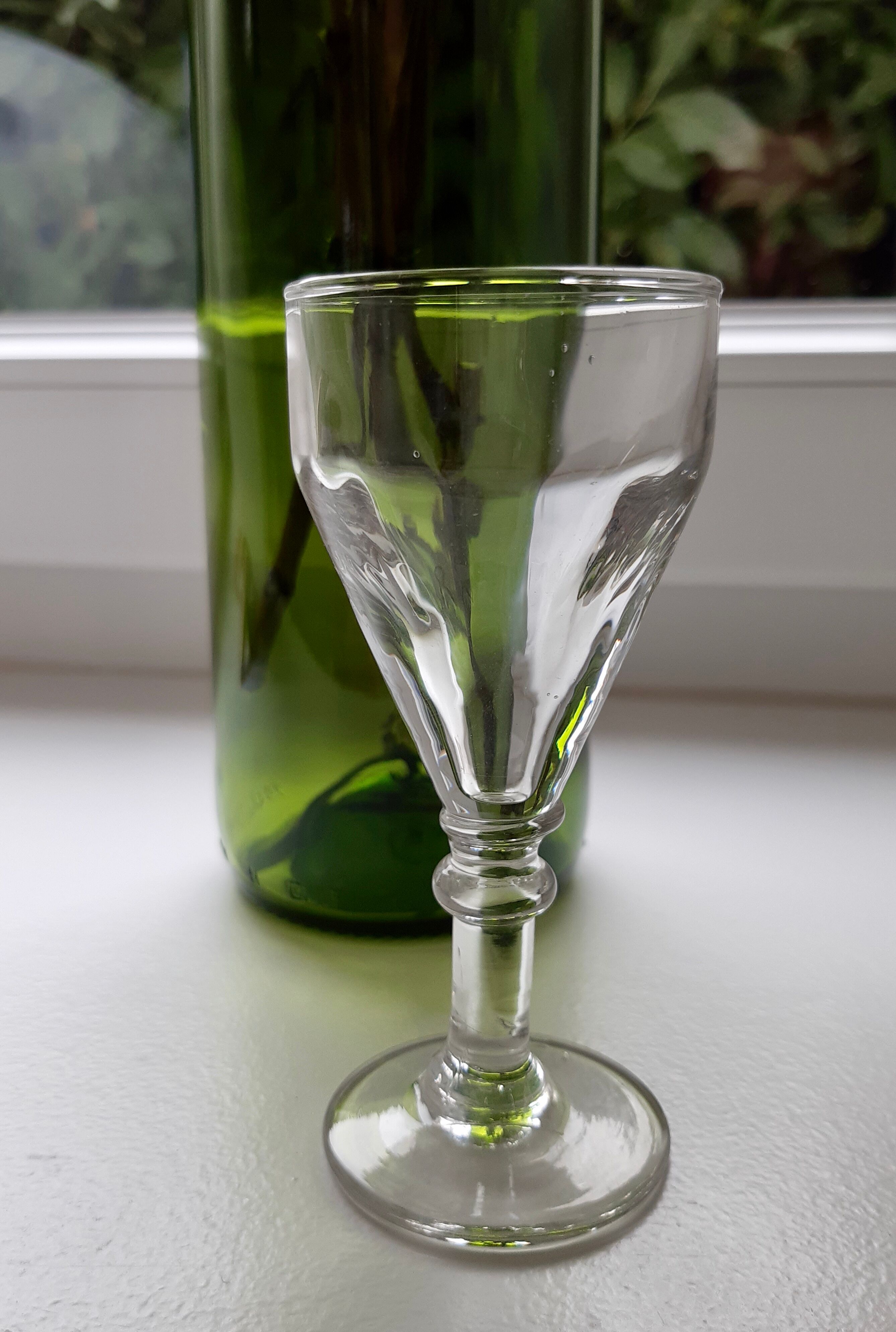 Lot of 8 glasses to digestive 20s