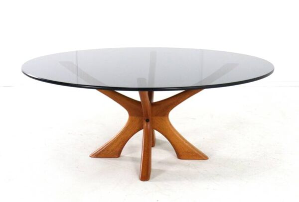 Illum Wikkelso pour la table basse T118 de Niels Eilersen - design danois