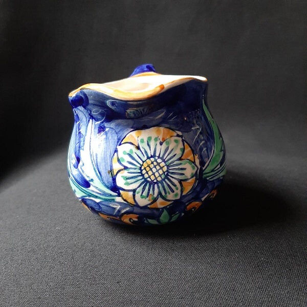Hand-painted ceramic pot Italy