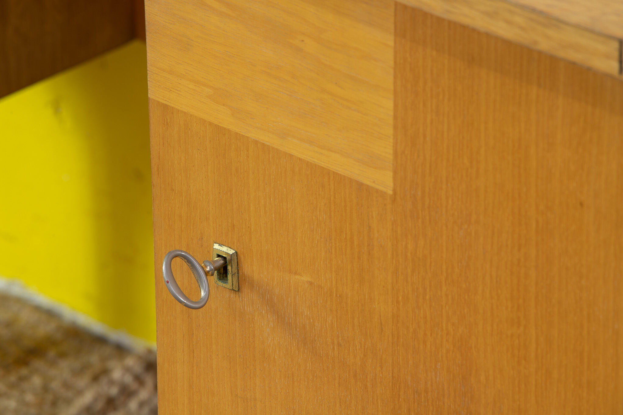 Vintage Scandinavian Office – 120 cm