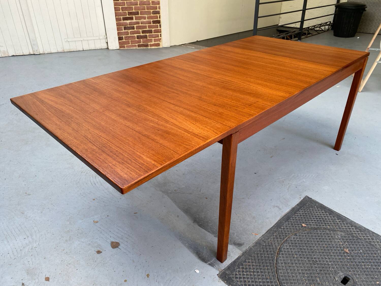 Scandinavian dining room table