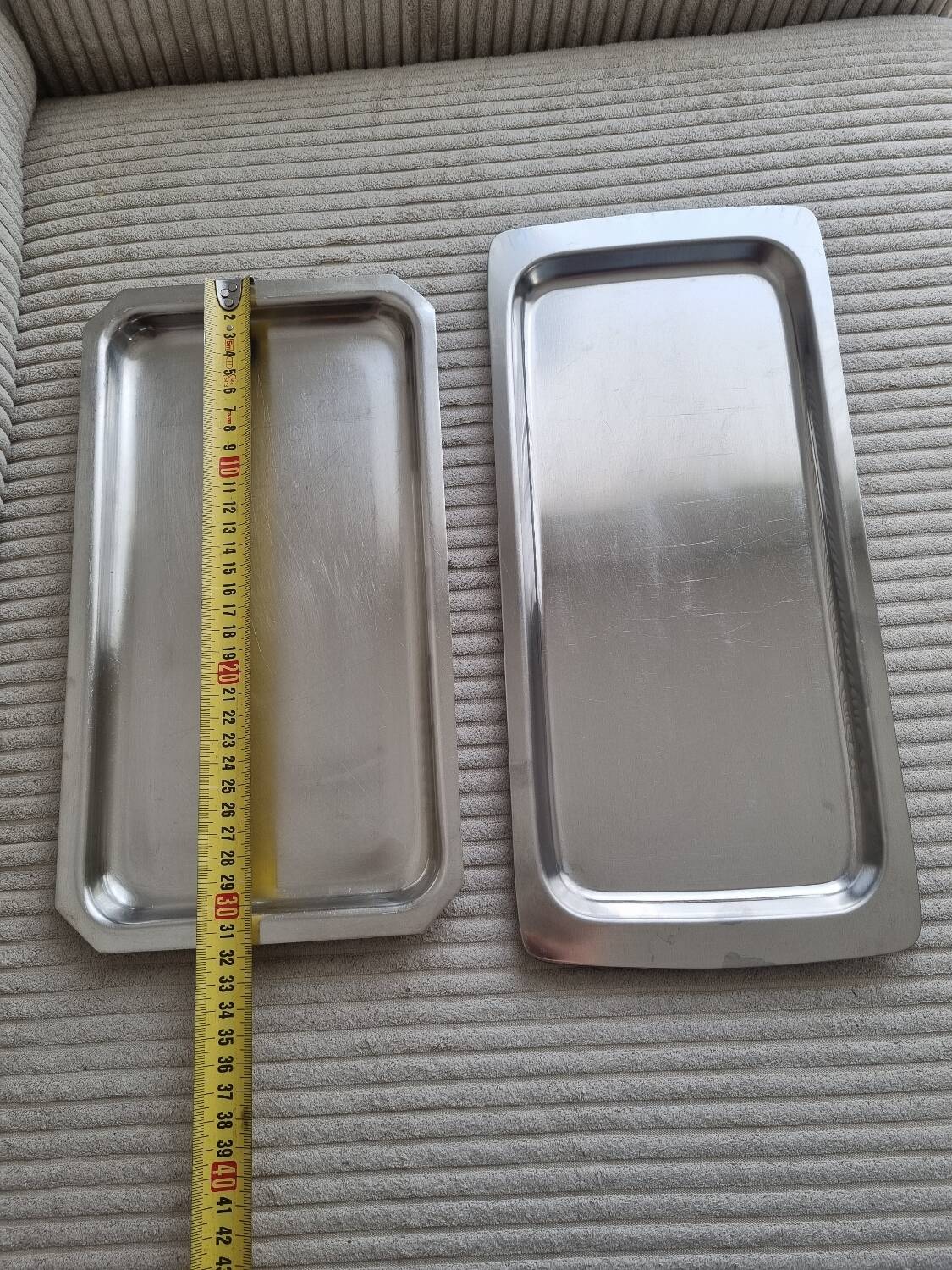 Set of minimalist stainless steel trays - Vintage 70s