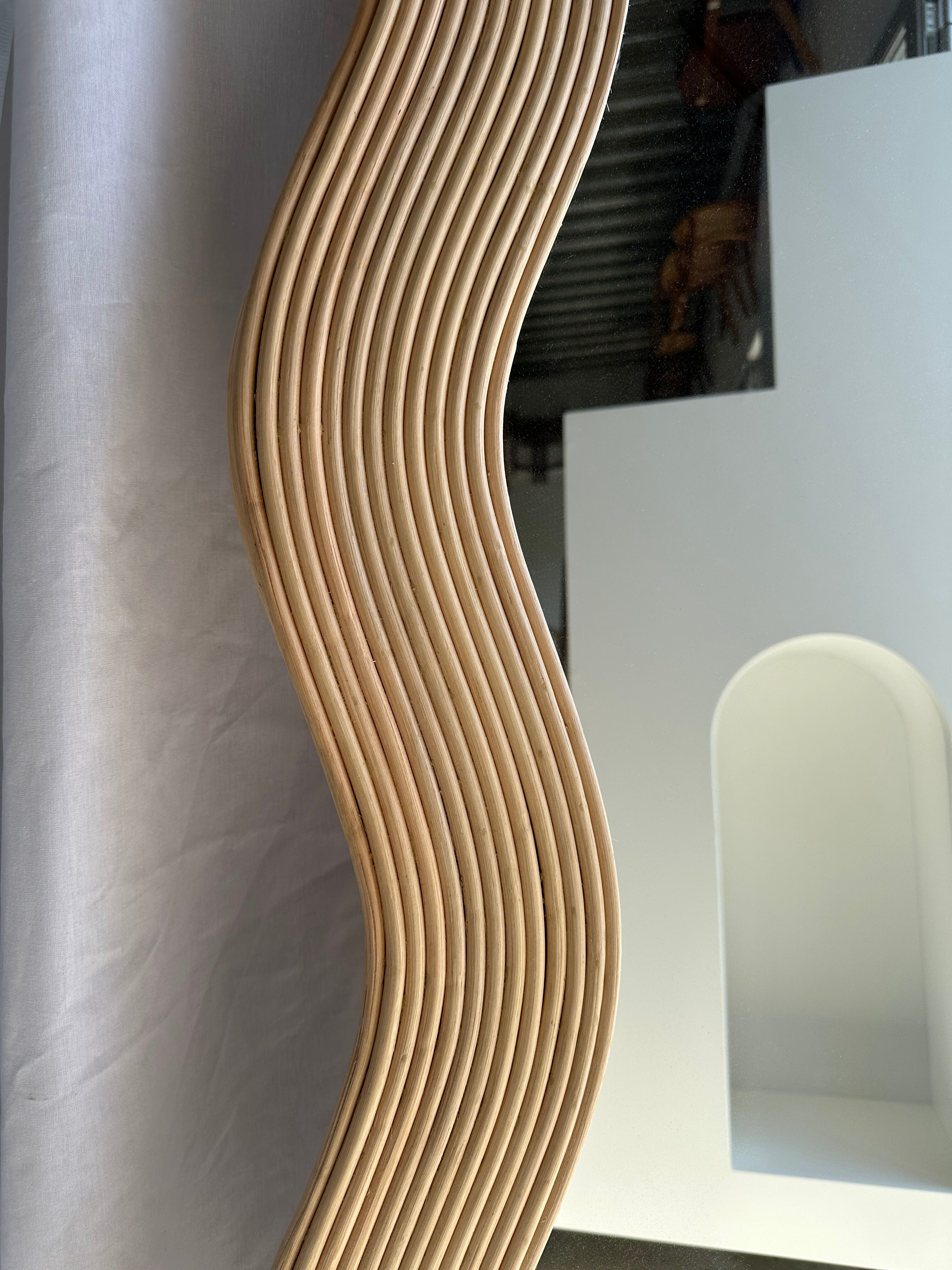 Zigzag rattan foot mirror H:182cm