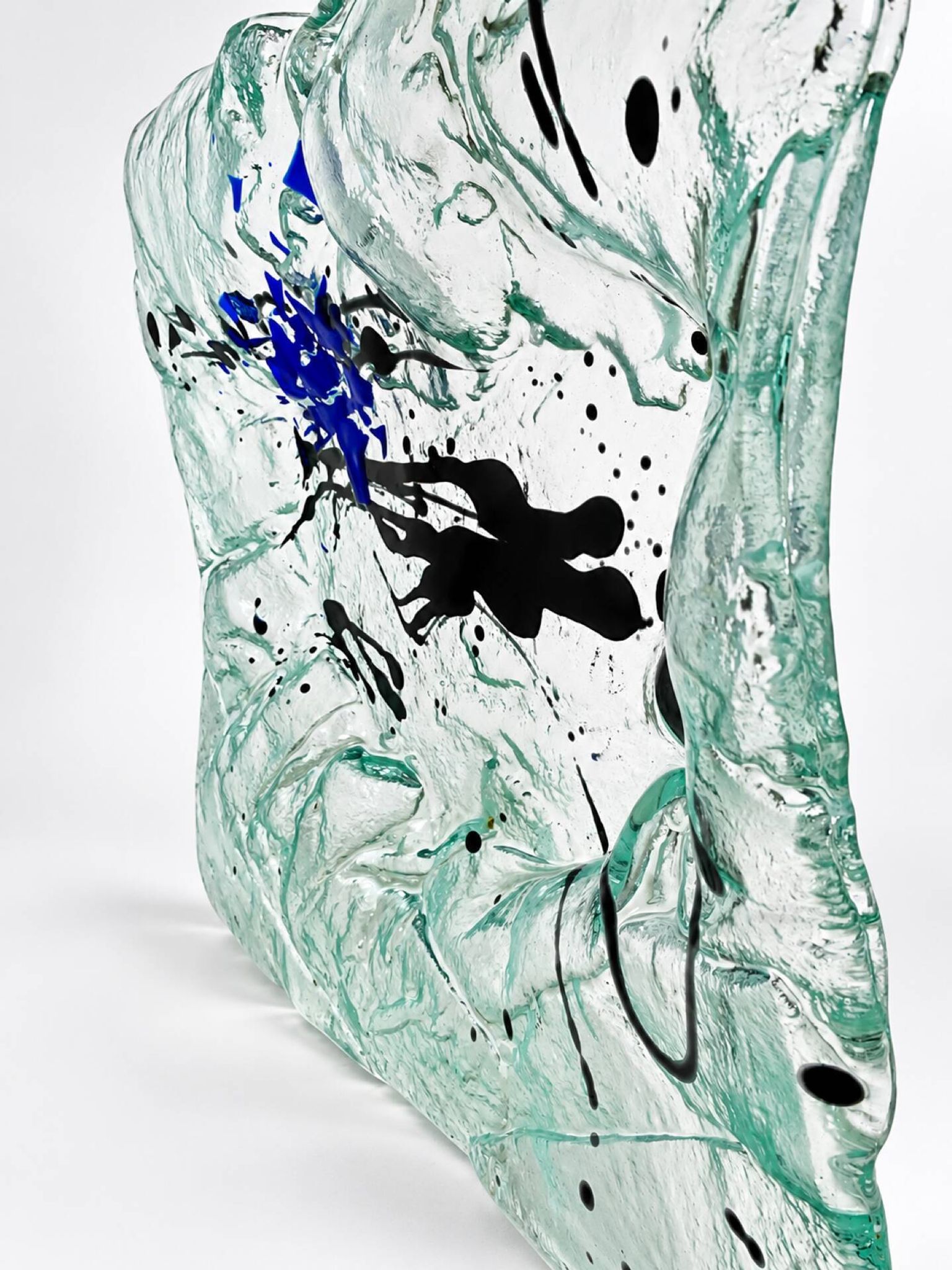 Grand centre de table en verre fusionné – pièce sculpturale abstraite
