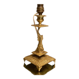 Lamp foot XIXth Louis XIV with stylized dauphin mounted in lamp without transformation