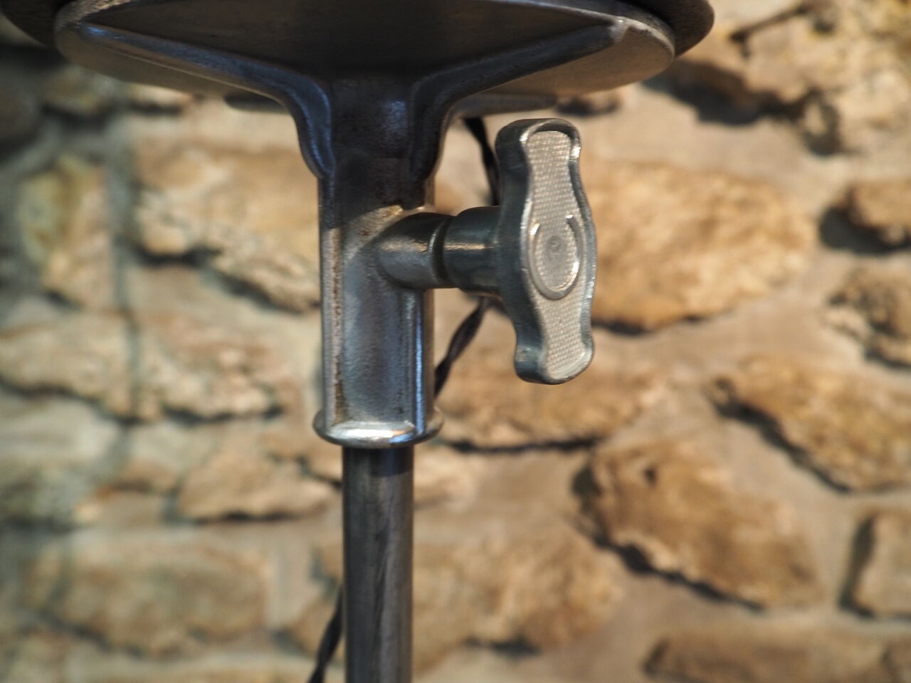 Projector Cremer Paris on tripod wheels 50 years