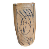 Stoneware vase in raw art