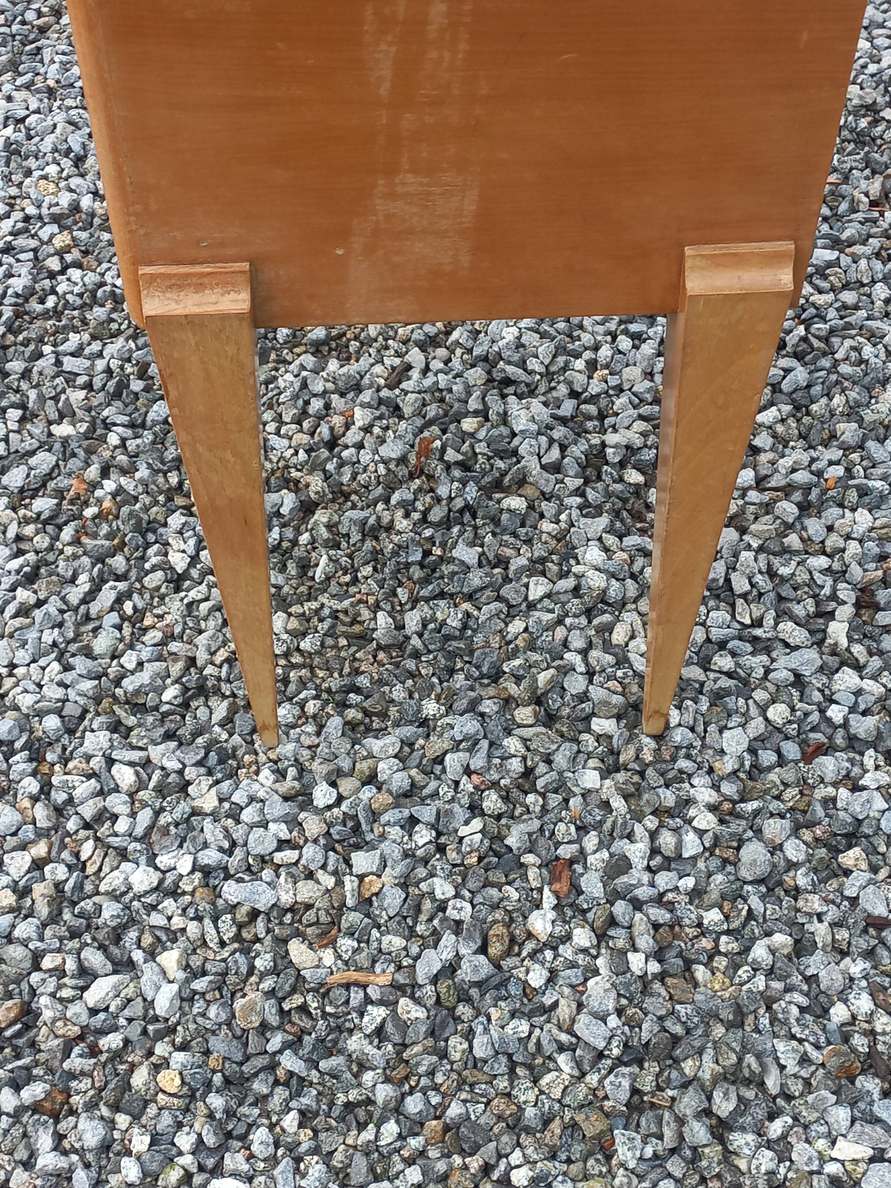 Vintage pair of bedside tables from the 1950s in sycamore and a mirror.