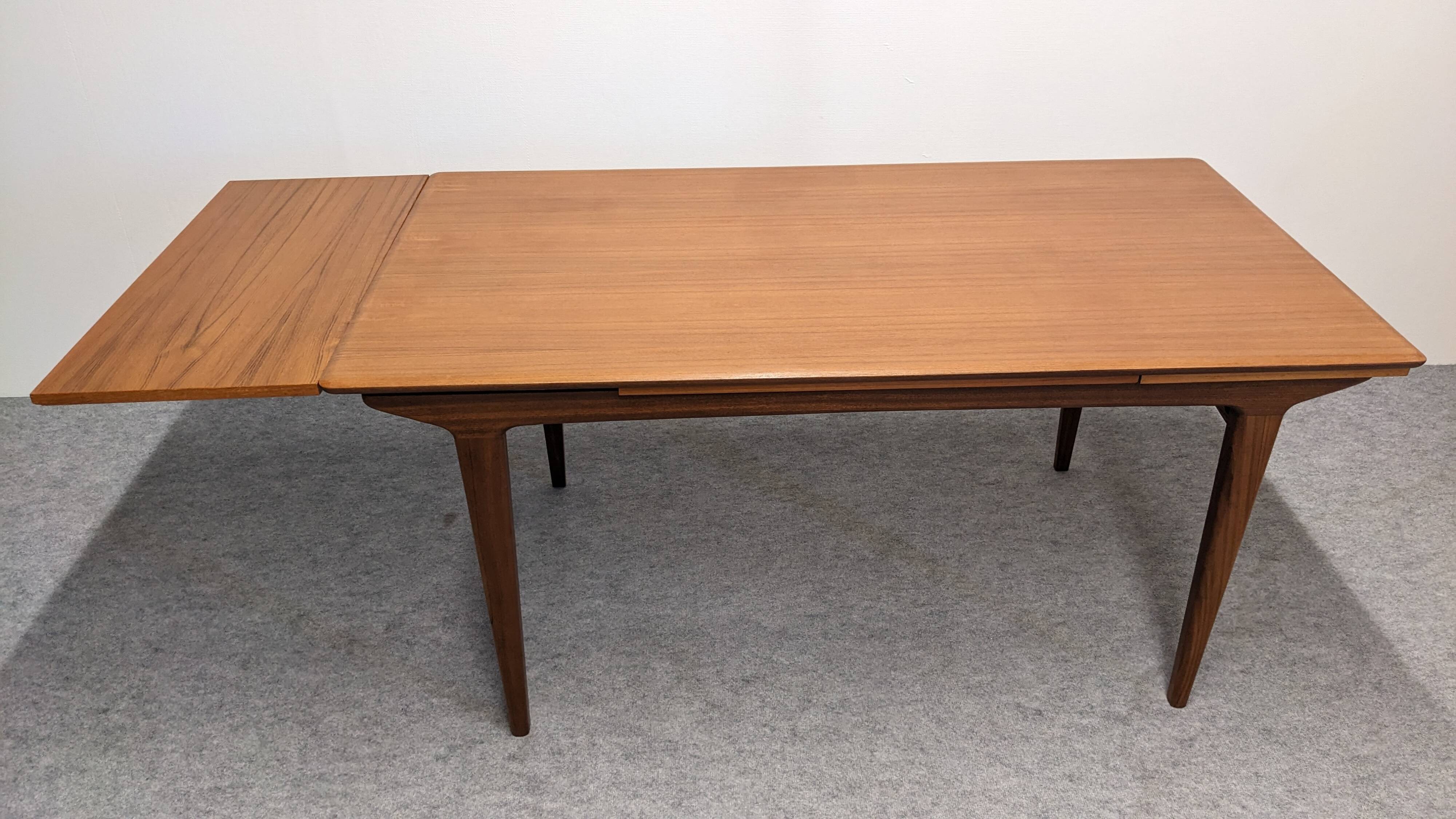 Extendable teak dining table by LB Kofod Larsen circa 1960