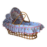 Rattan bassinet