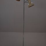 Light 2 lights on foot