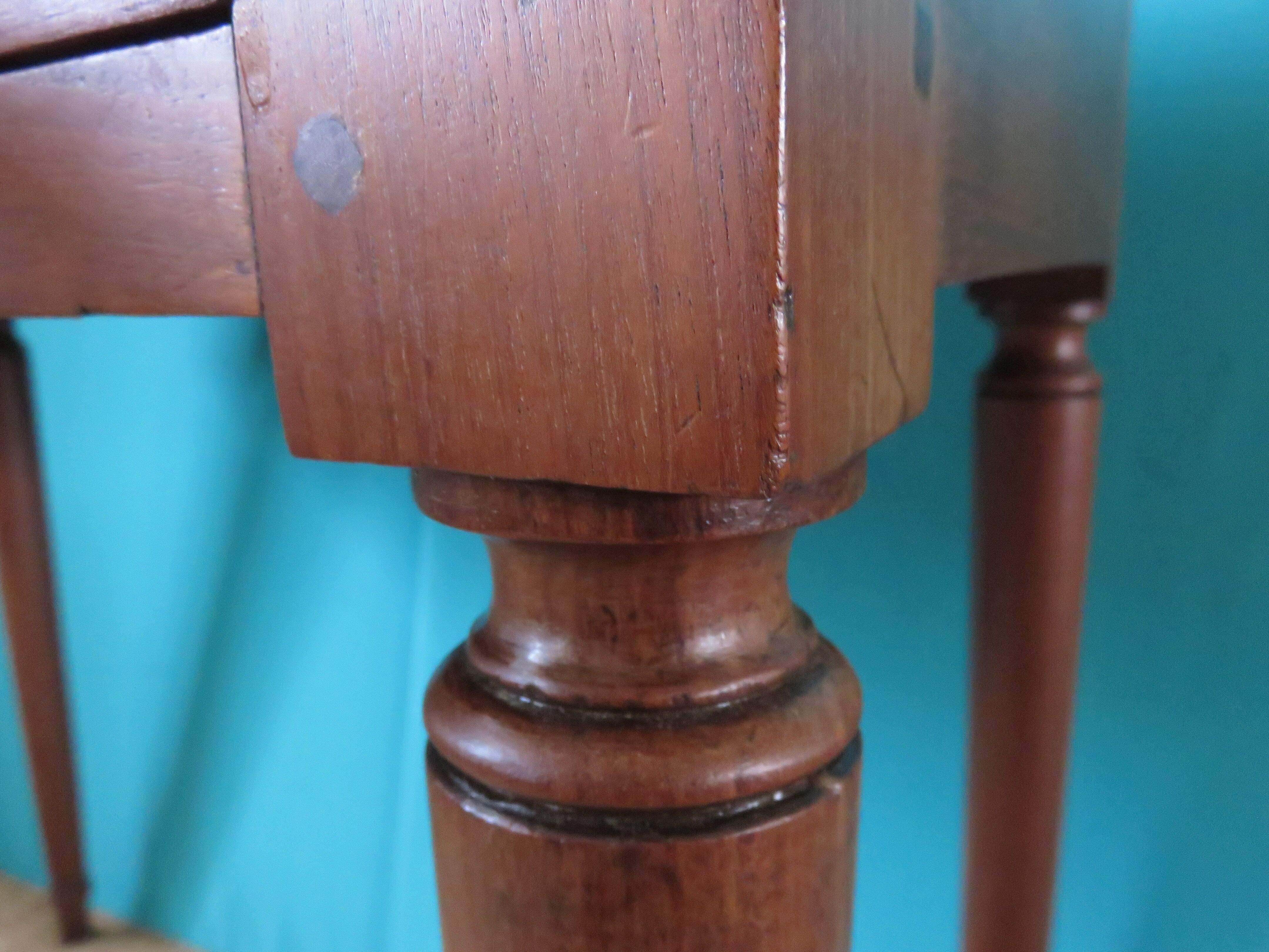 Antique dressing table, late 18th century, in solid cherry wood, France circa 1770
