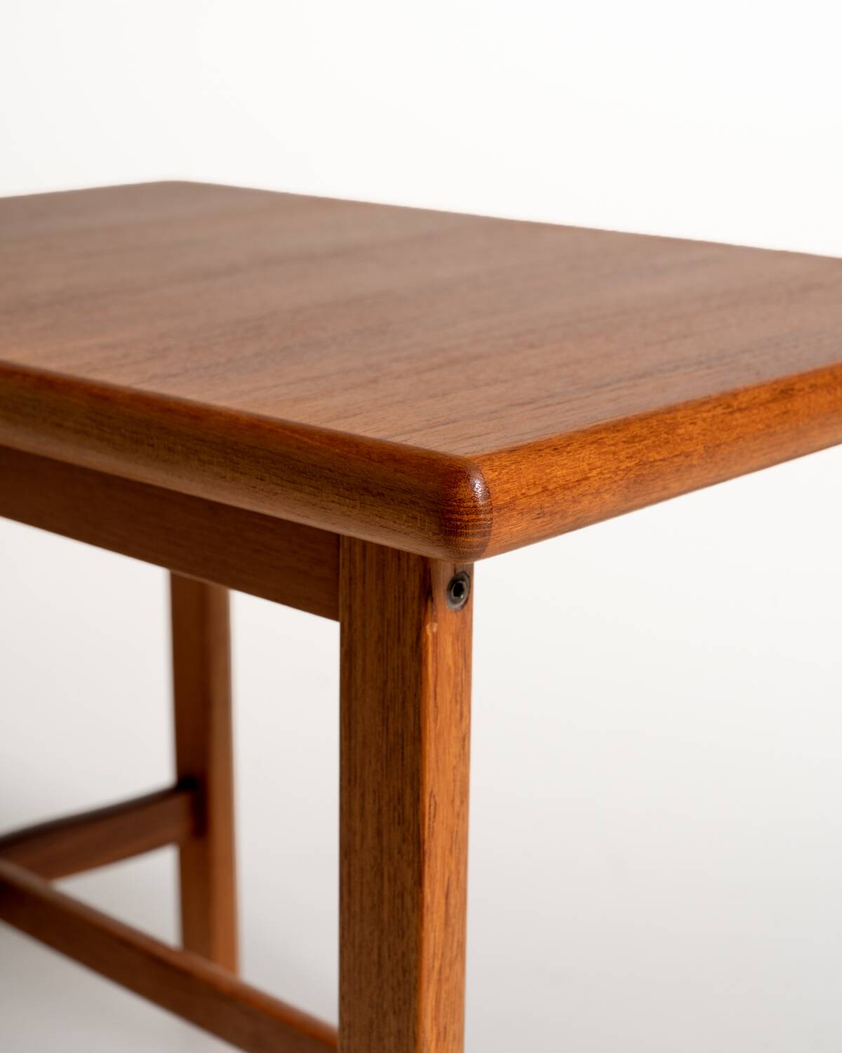 Teak side table produced by Alberts, 1967