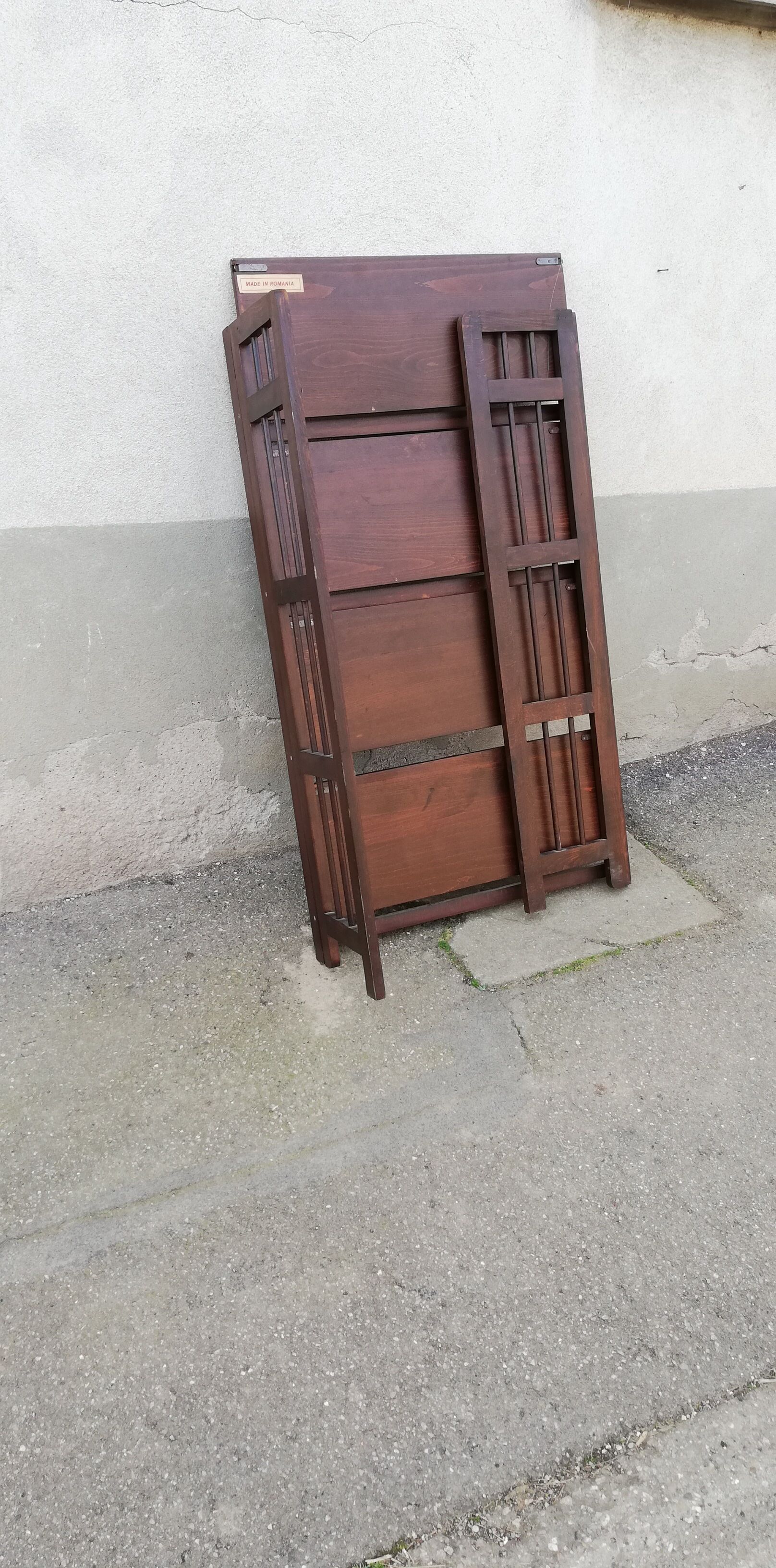 Folding vintage shelf