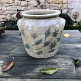 Glazed stoneware pot