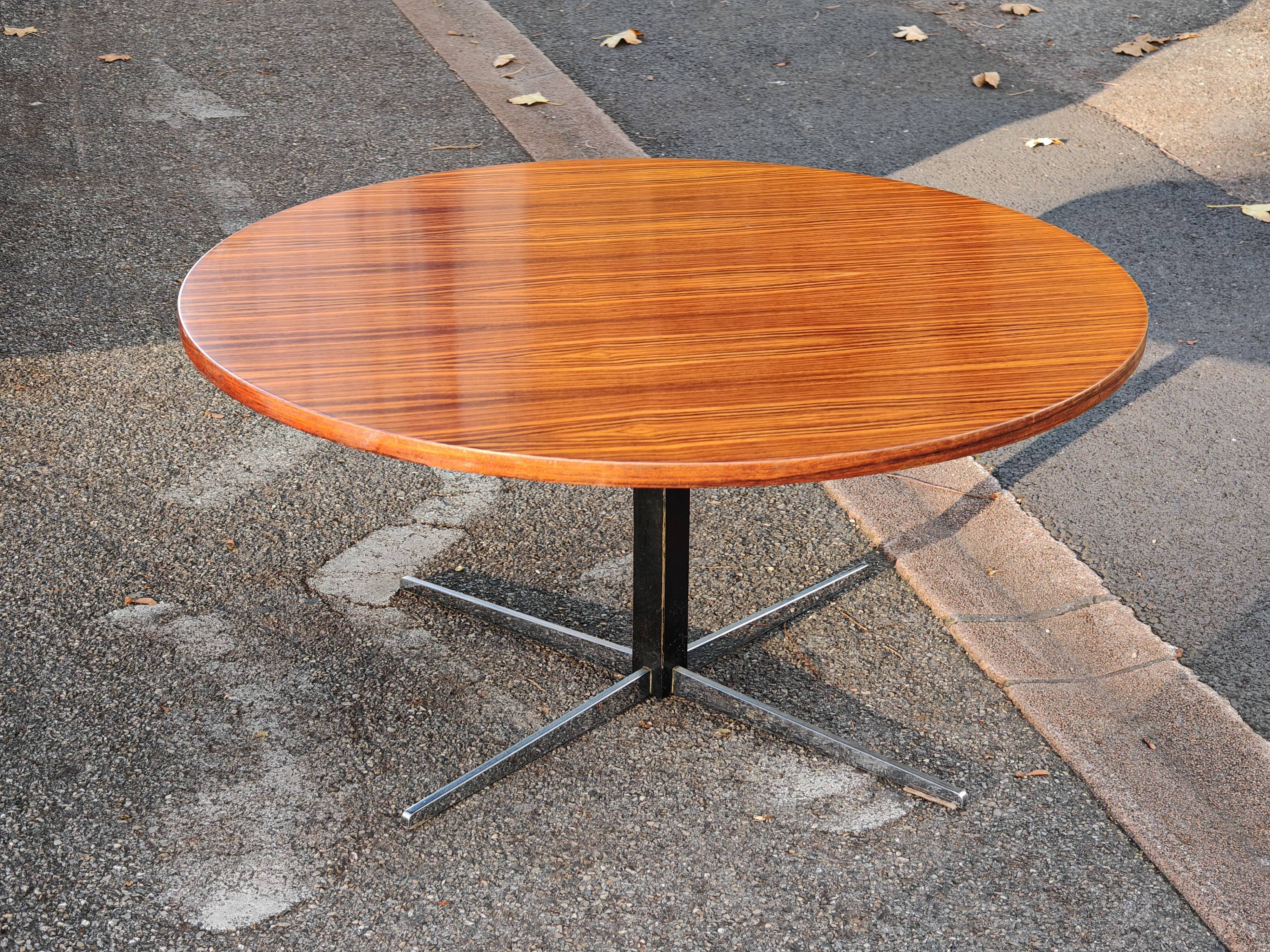 Wilhelm Renz coffee and high table