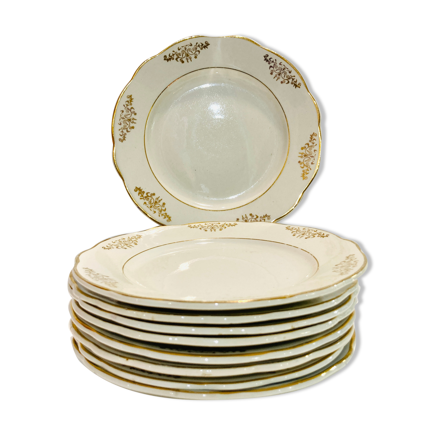 9 plates in white and gold porcelain