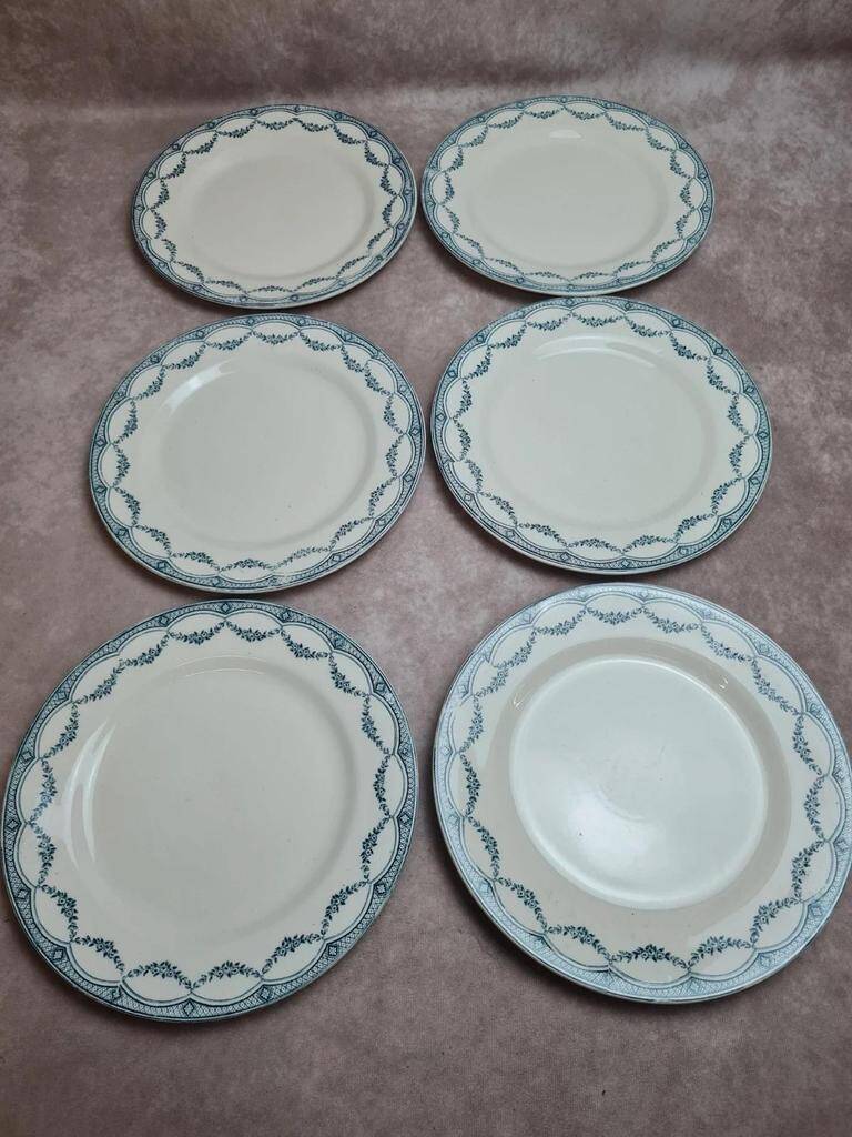 Set of 12 antique Salins "Petit Trianon" blue ironstone dinner plates.