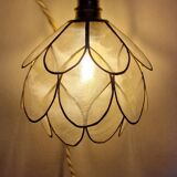 Mother-of-pearl flower in portable lamp or suspension