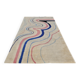Tapis moderniste noué main 100% laine motif abstrait