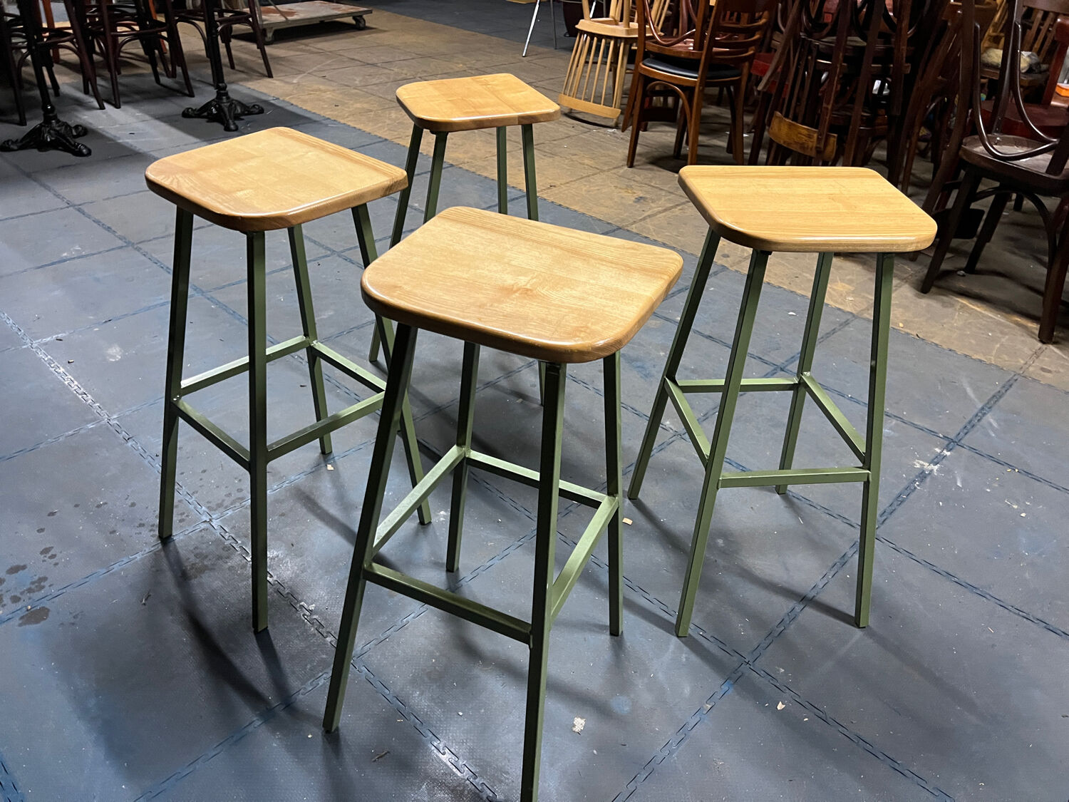 Set of 4 stools