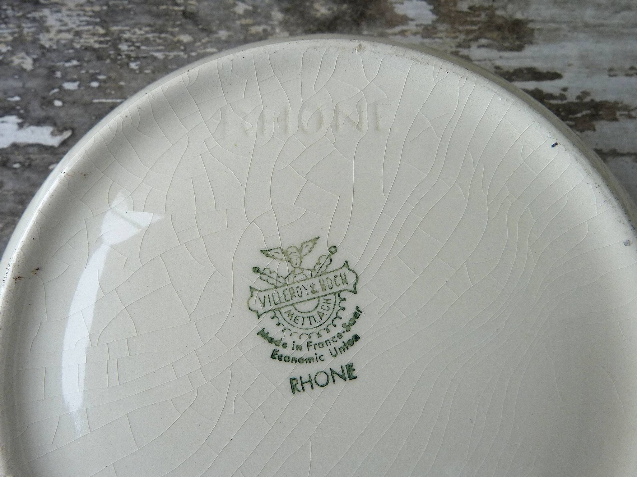 Soup tureen - vegetable bowl Villeroy & Boch Mettlach ivory and gold