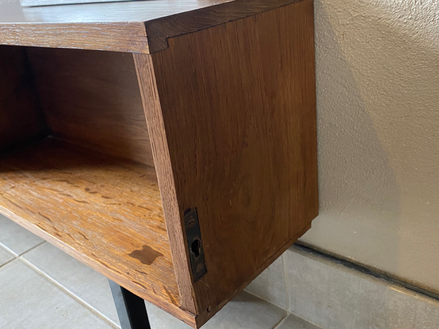 Enfilade of the 50s vintage solid wood (shallow)
