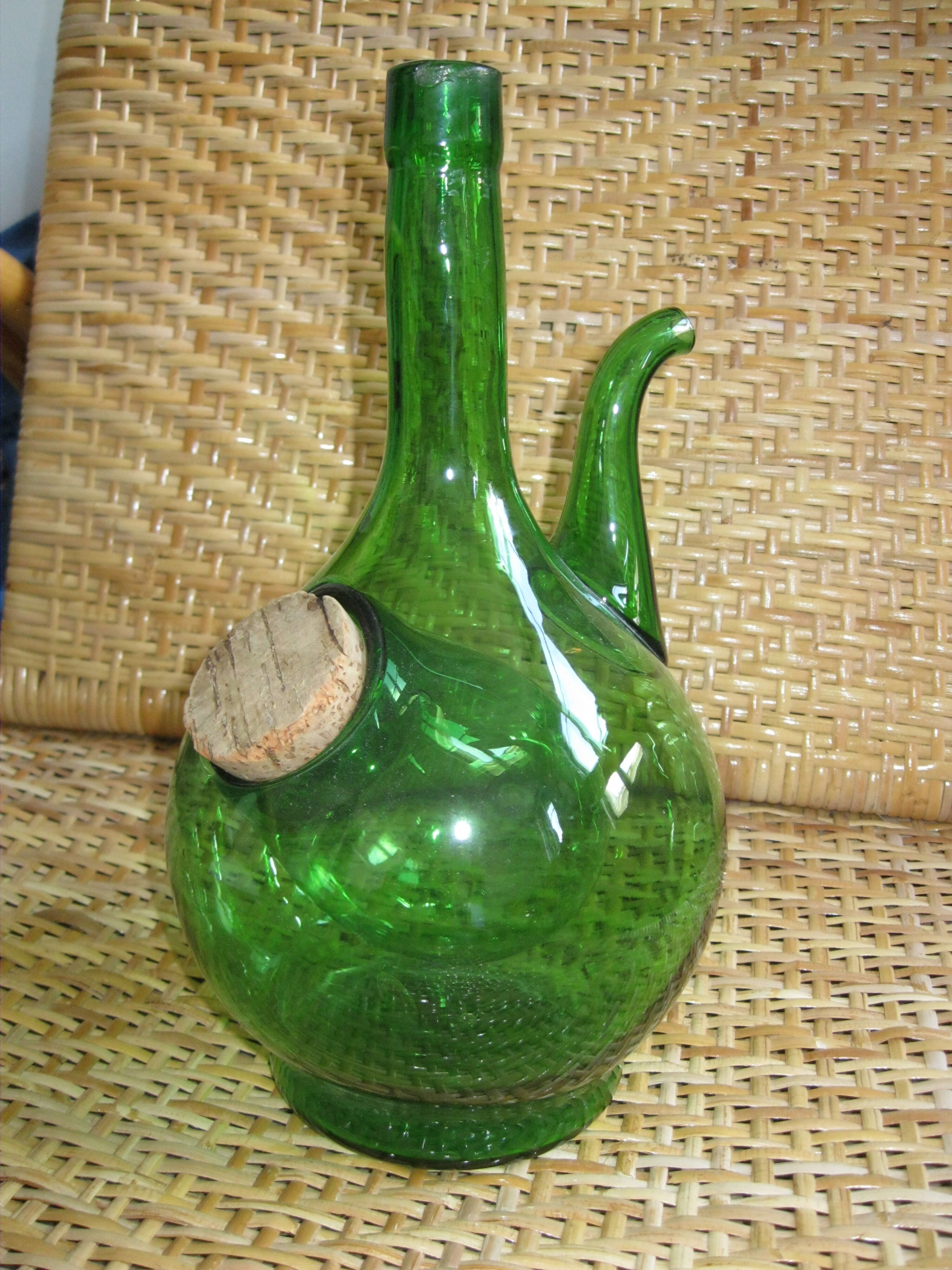 Blown glass carafe with spout