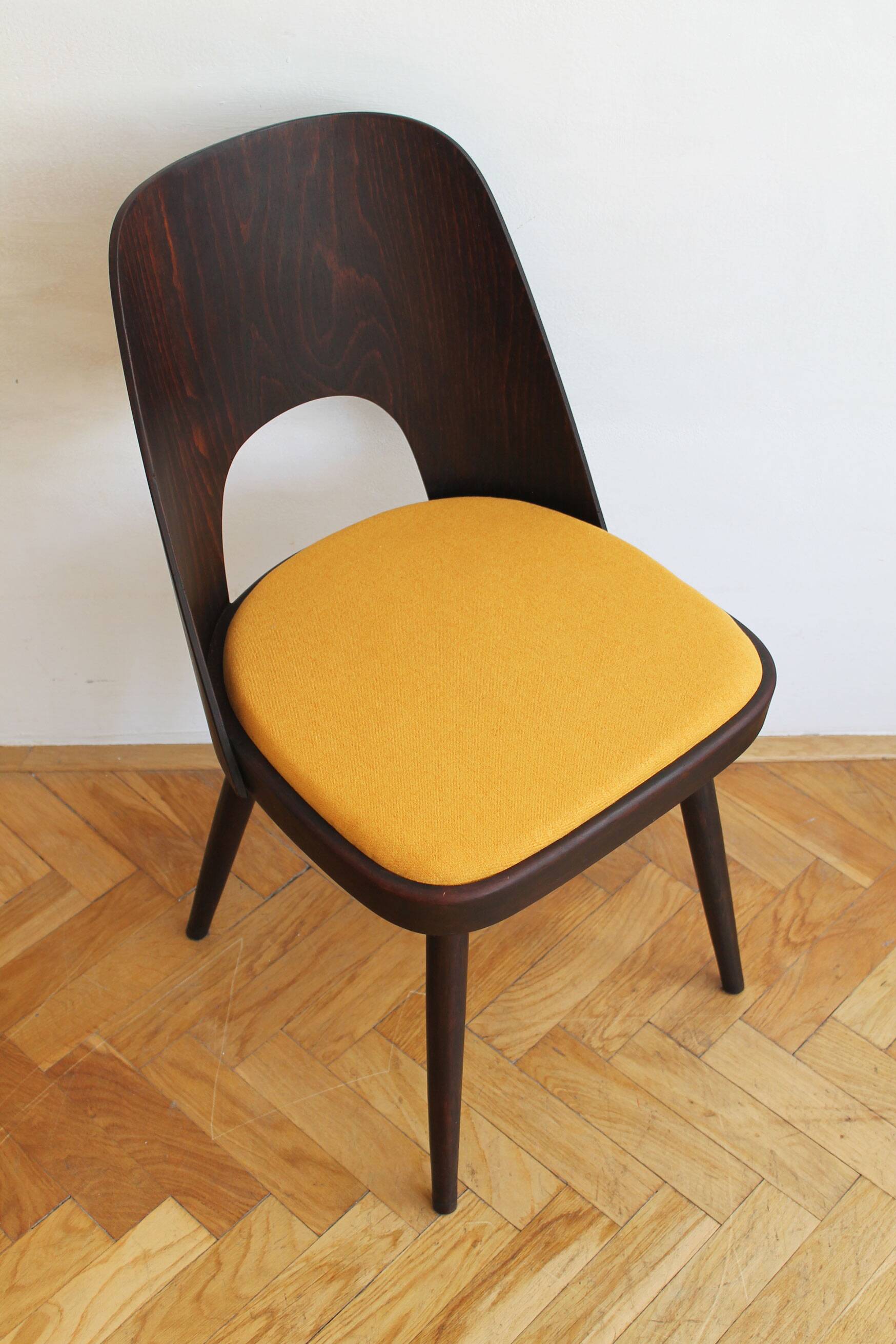 Set of Four Model 515 Chairs by TON Furniture