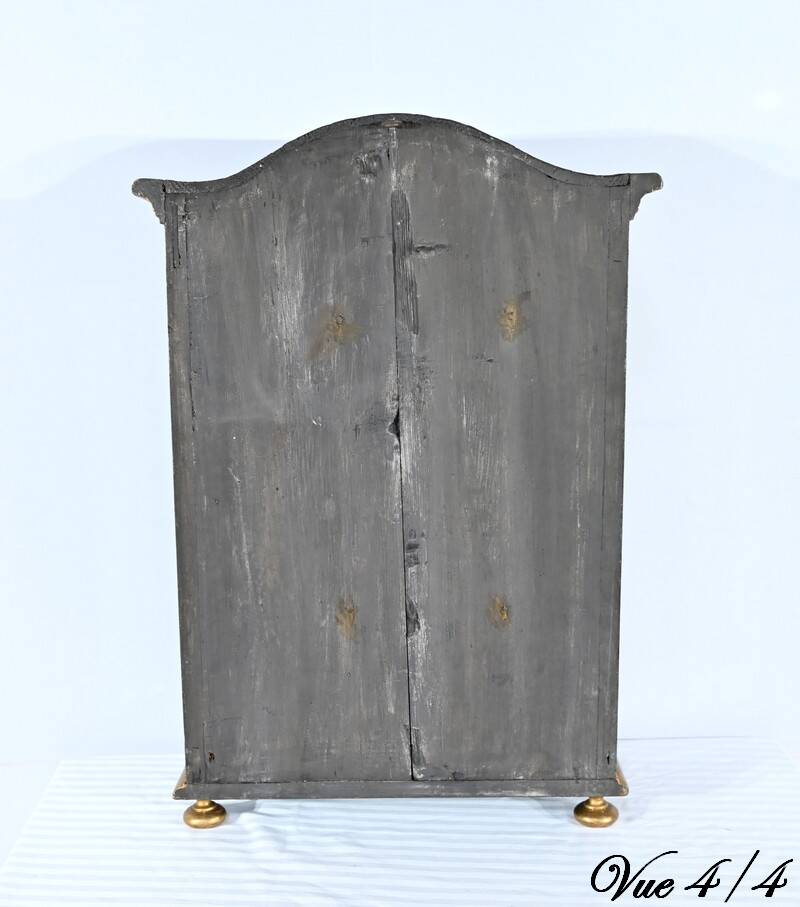 Small Showcase in Painted and Gilded Wood, Louis XV Style – Early 19th Century