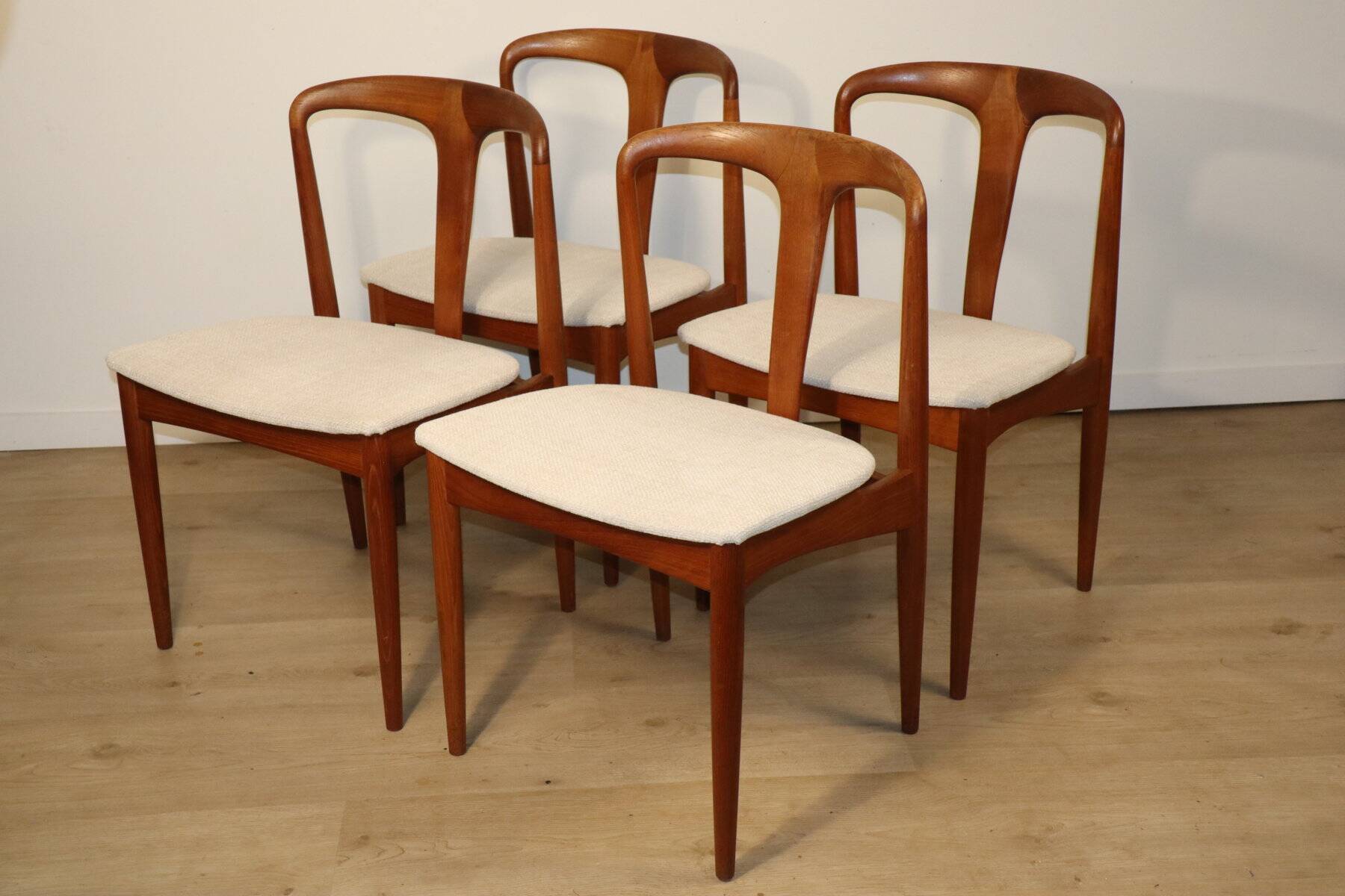 Set of 4 “Juliane” chairs by Johannes Andersen – 1960s