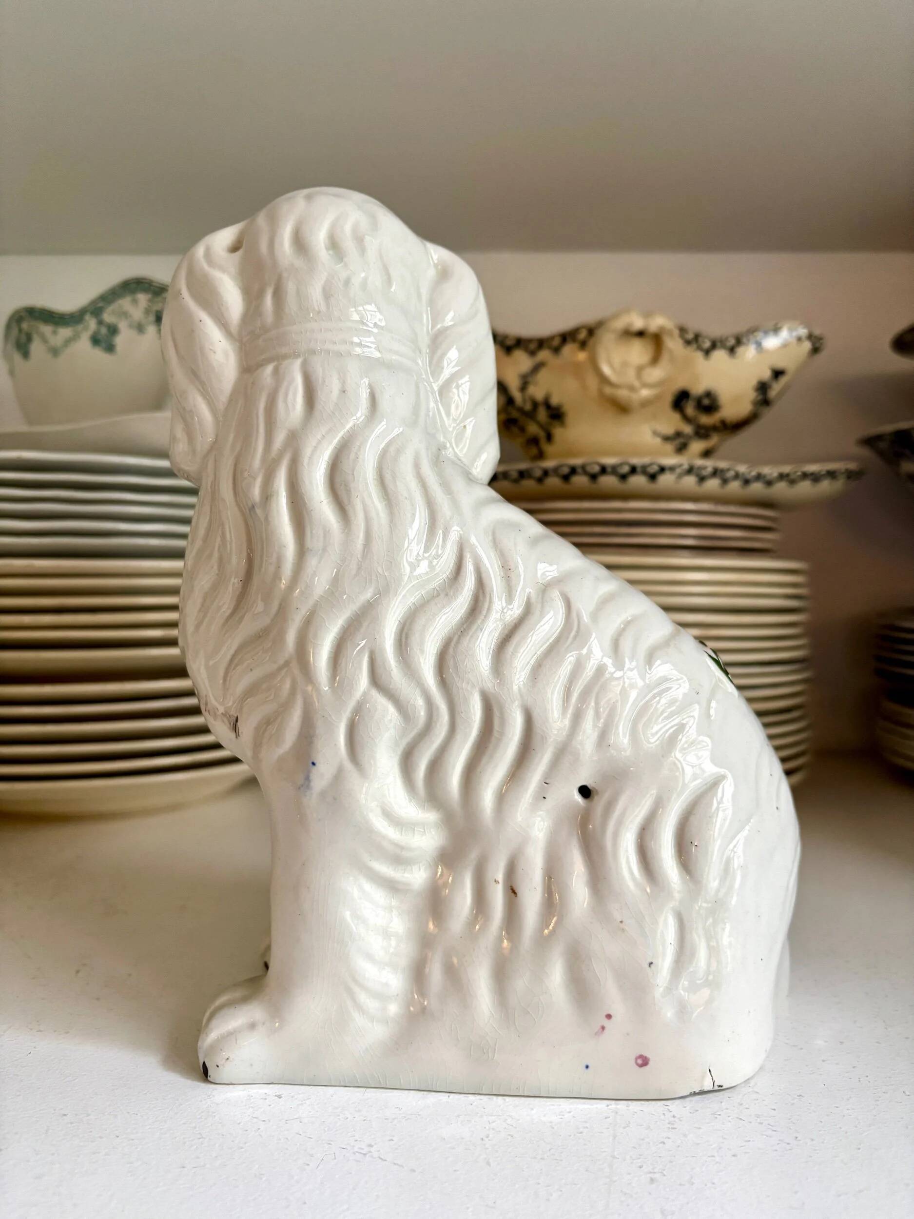 Chien, cavalier king charles en faïence staffordshire n°6, vers 1860